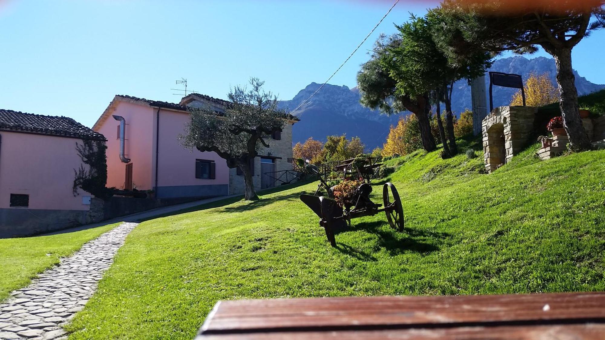 La Via Del Parco Villa Arsita Екстериор снимка